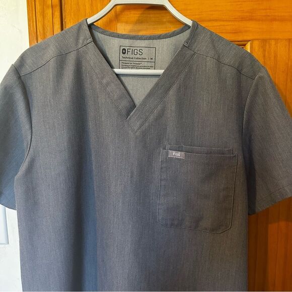 Figs Mens Graphite Chisec Three Pocket Scrub Top size M - Picture 4 of 9